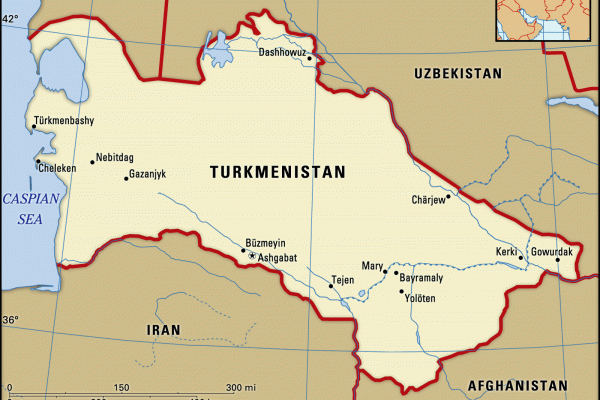 Turkmenistanin kartta.  Valtion länsipuolella Kaspianmeri. Pohjoispuolella Kazakstan ja Uzbekistan, eteläpuolella Iran ja Afganistan.